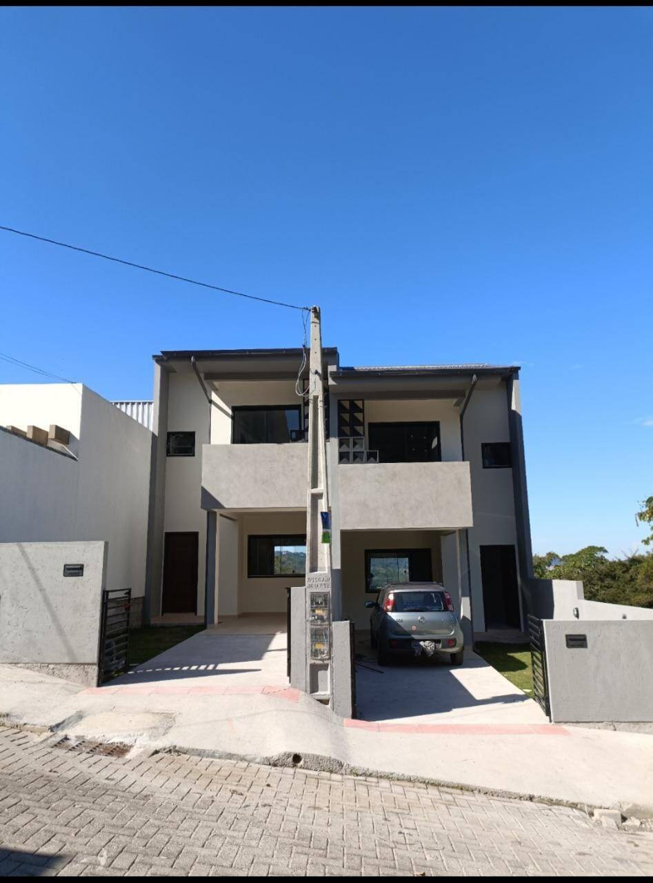 #772 - Sobrado para Venda em São José - SC