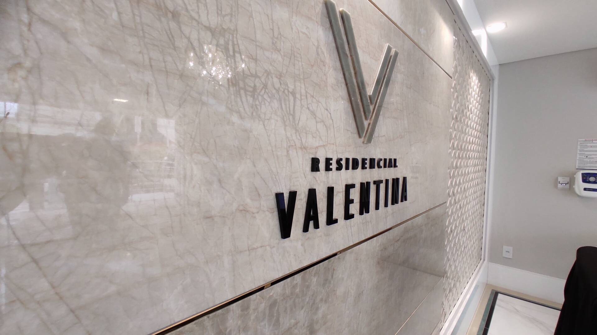 #66 - Apartamento para Venda em São José - SC