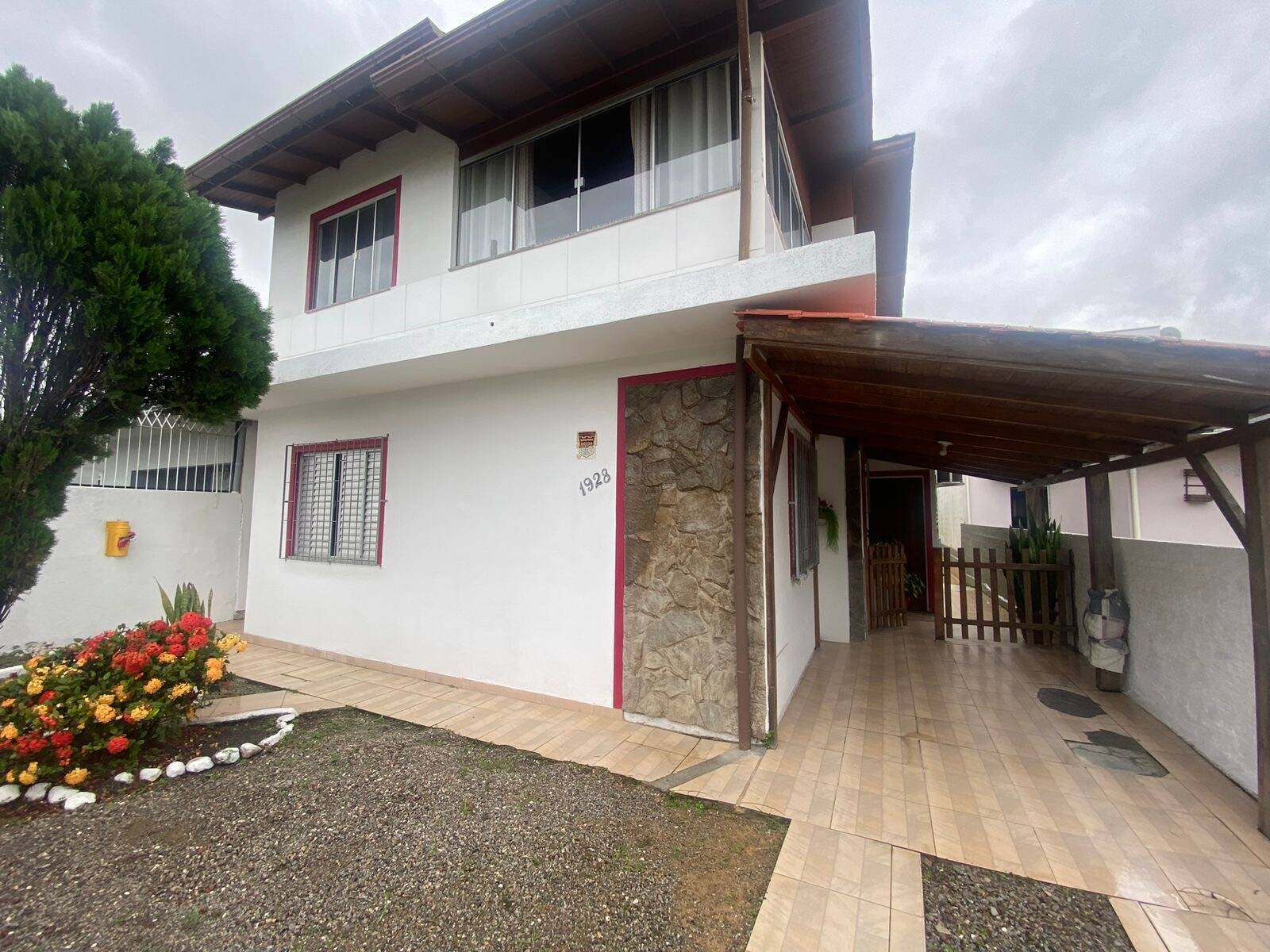 #1631 - Casa para Venda em São José - SC