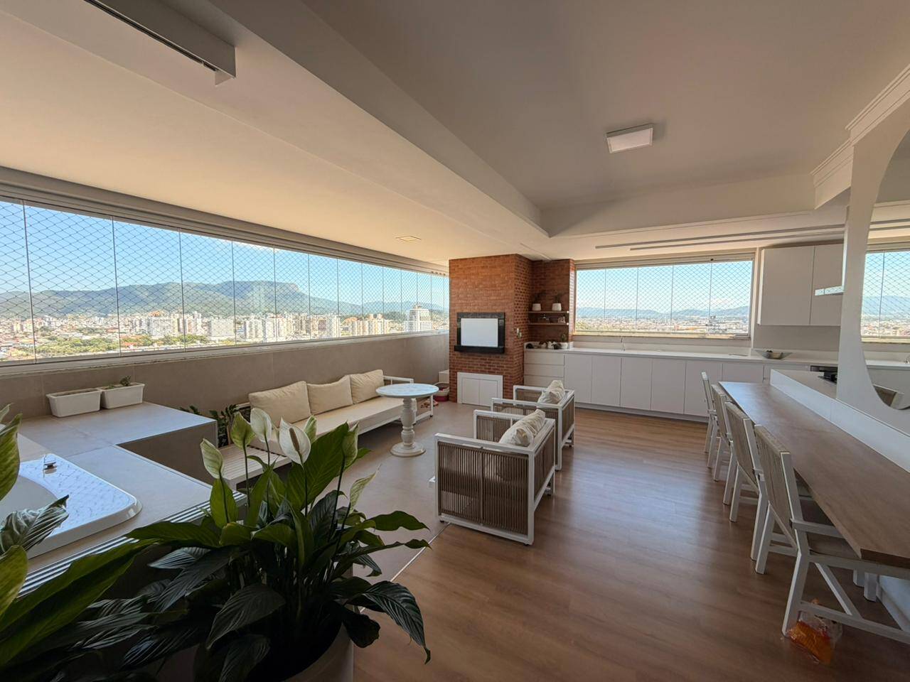 #1981 - Apartamento para Venda em Palhoça - SC