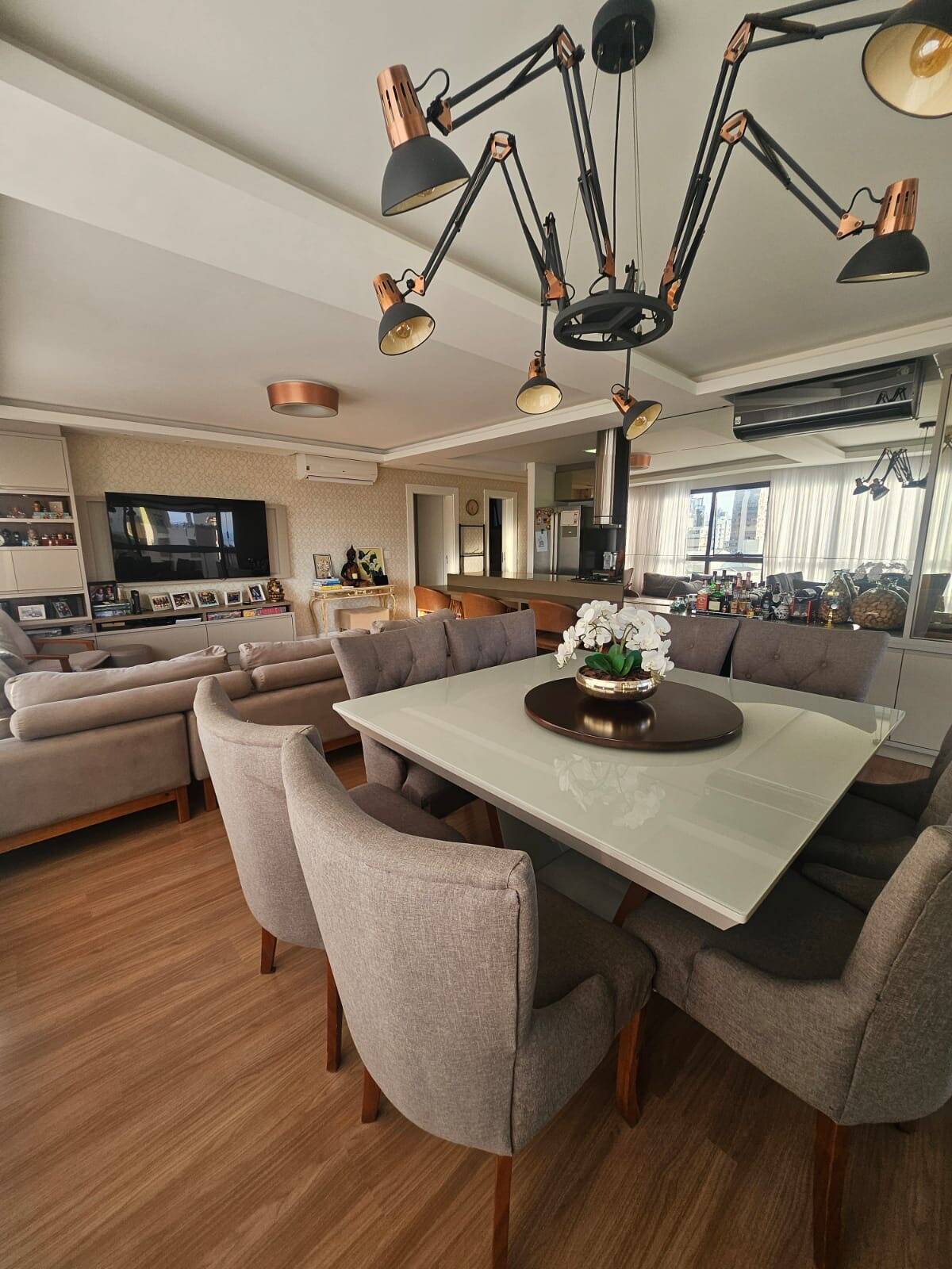 #2033 - Apartamento para Venda em Florianópolis - SC