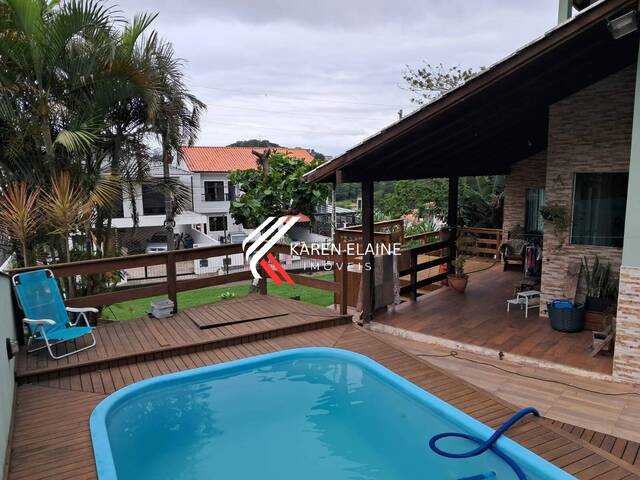 #1810 - Casa para Venda em São José - SC - 2