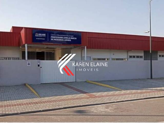 Casa para Venda em São José - 5