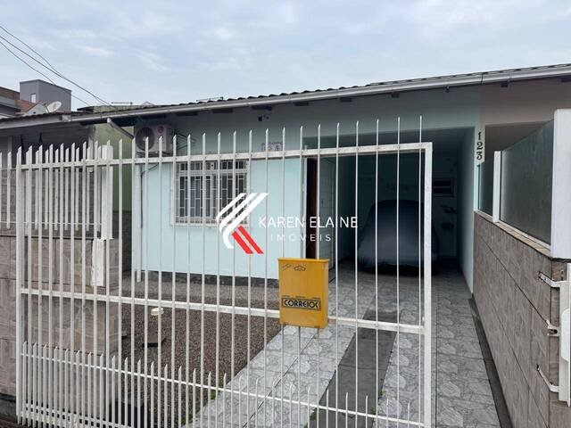 #1948 - Casa para Venda em São José - SC - 3