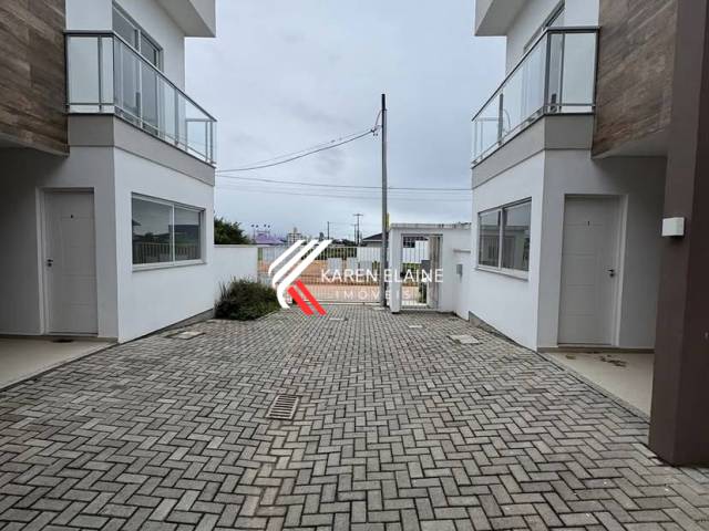 Sobrado para Venda em Palhoça - 2