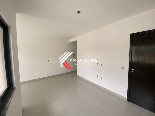 Casa para Venda em São José - 5