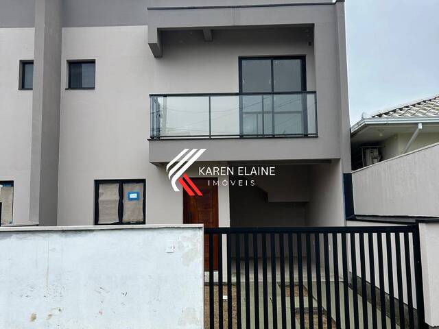 Casa para Venda em São José - 2